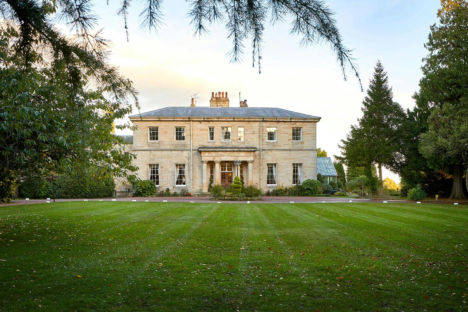 4* Macdonald Linden Hall
