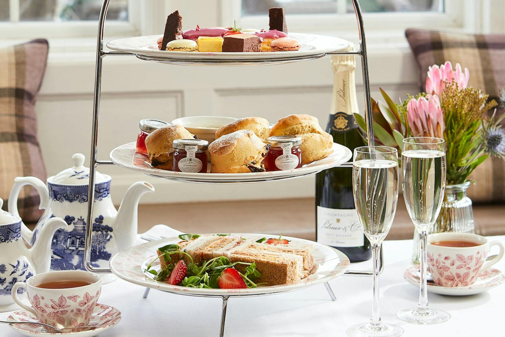 4* Macdonald Forest Hills