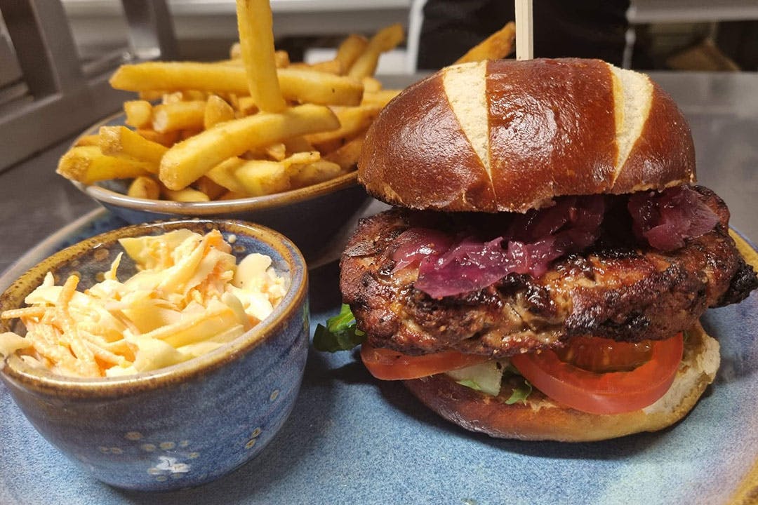 The Upper Largo Hotel & Restaurant