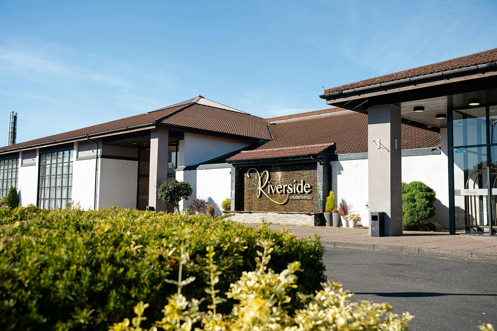 4* Riverside Lodge Hotel