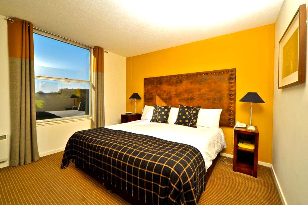 Eight Acres Hotel & Spa