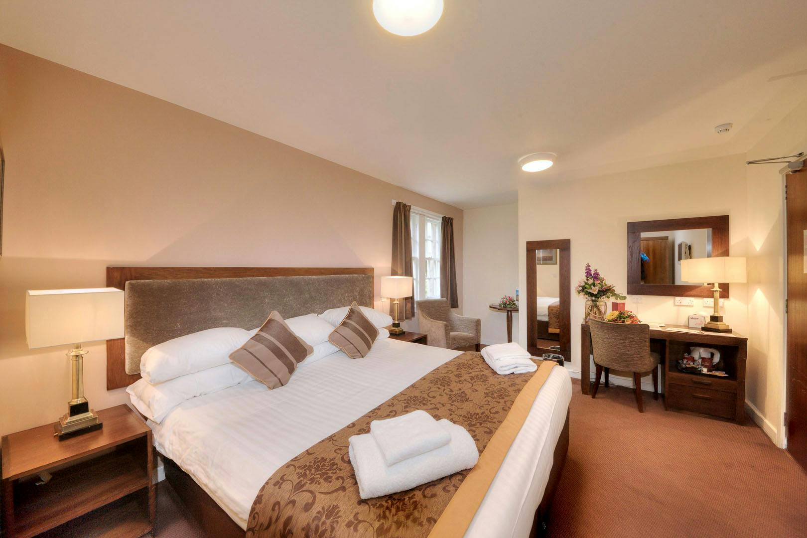 Muthu Newton Hotel