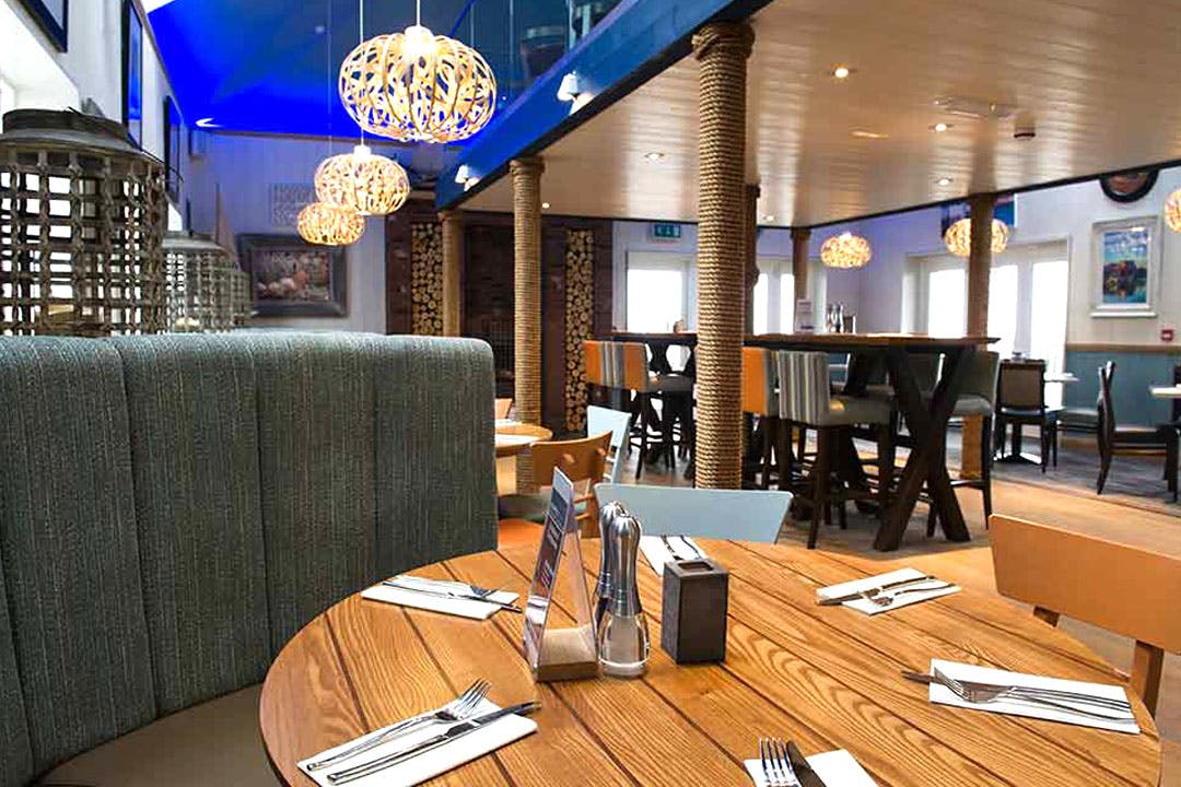 4* The Waterside Hotel 