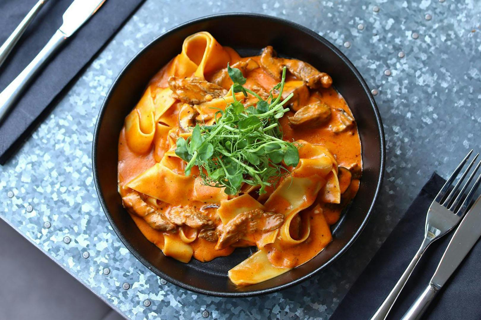 Luci's Restaurant & Cocktail Bar