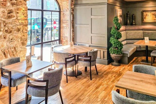 Molly's Bistro