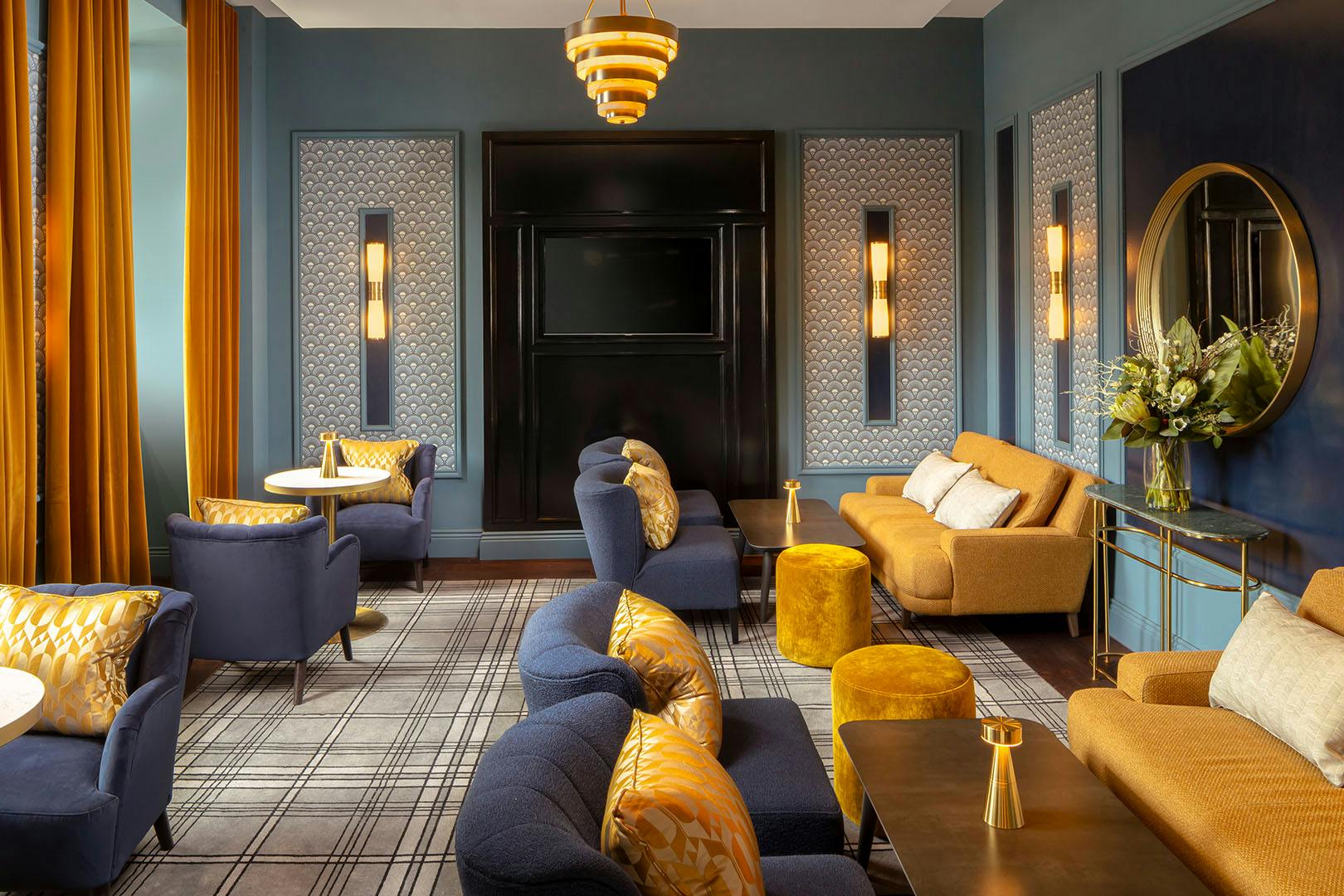 1802 Lounge & Grill