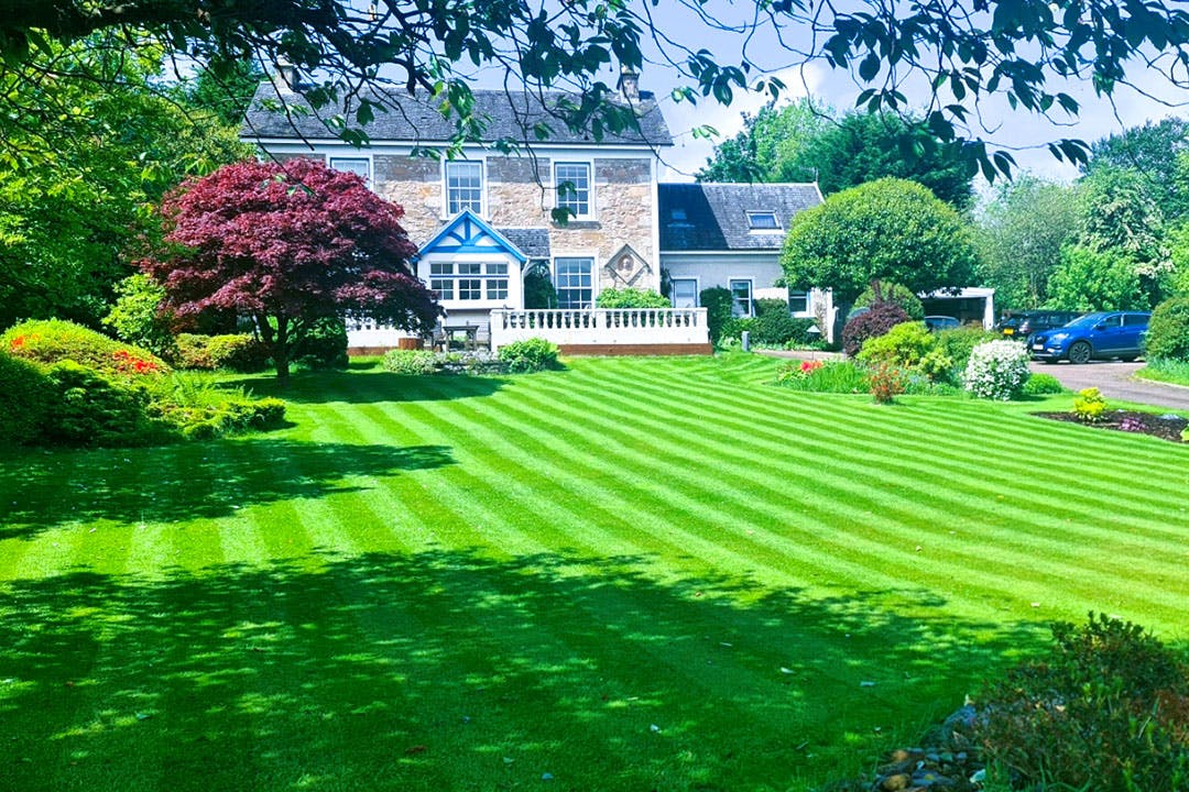 Creag Dhubh Country House