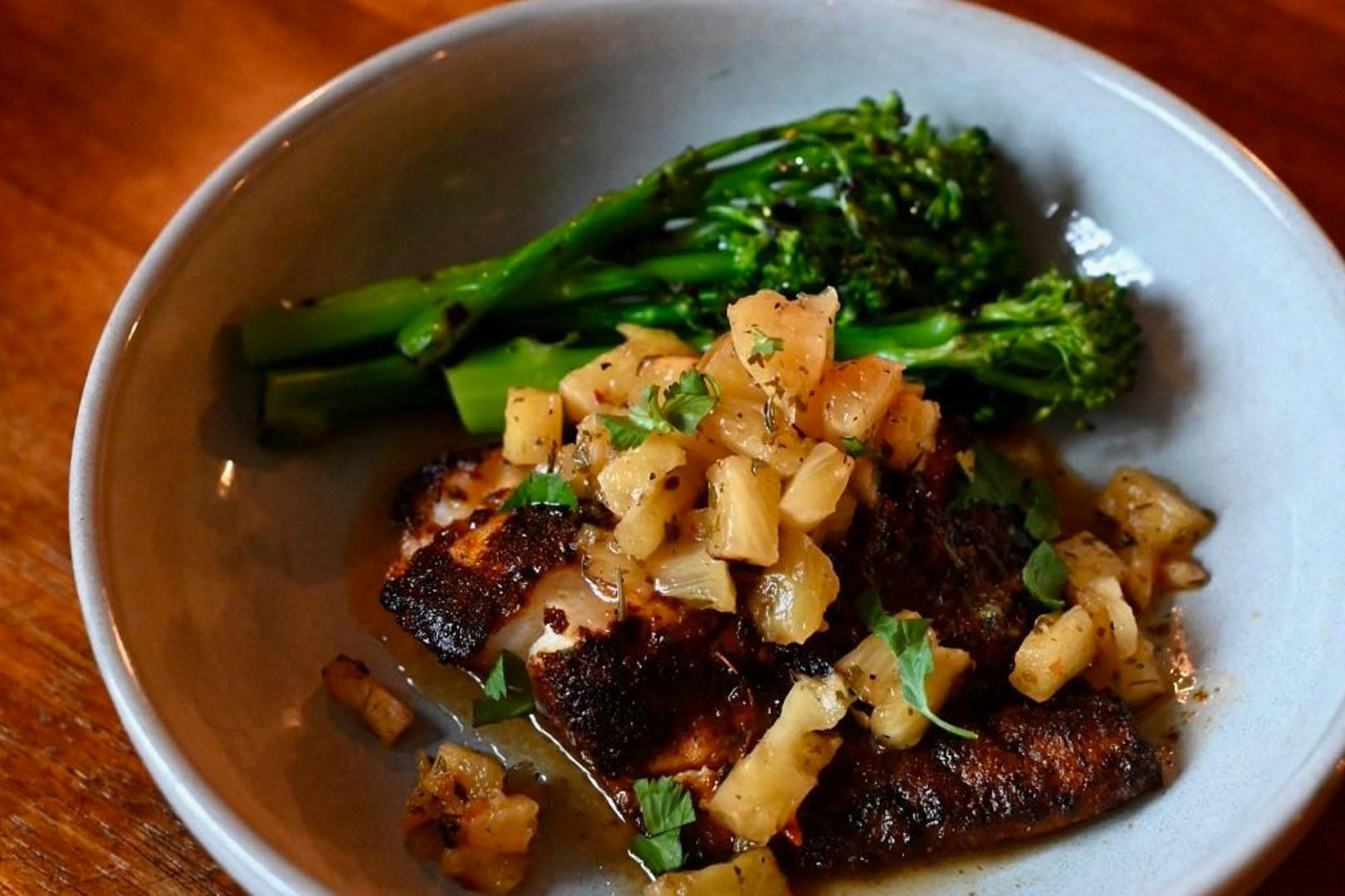 The Smugglers at the Queen's Head