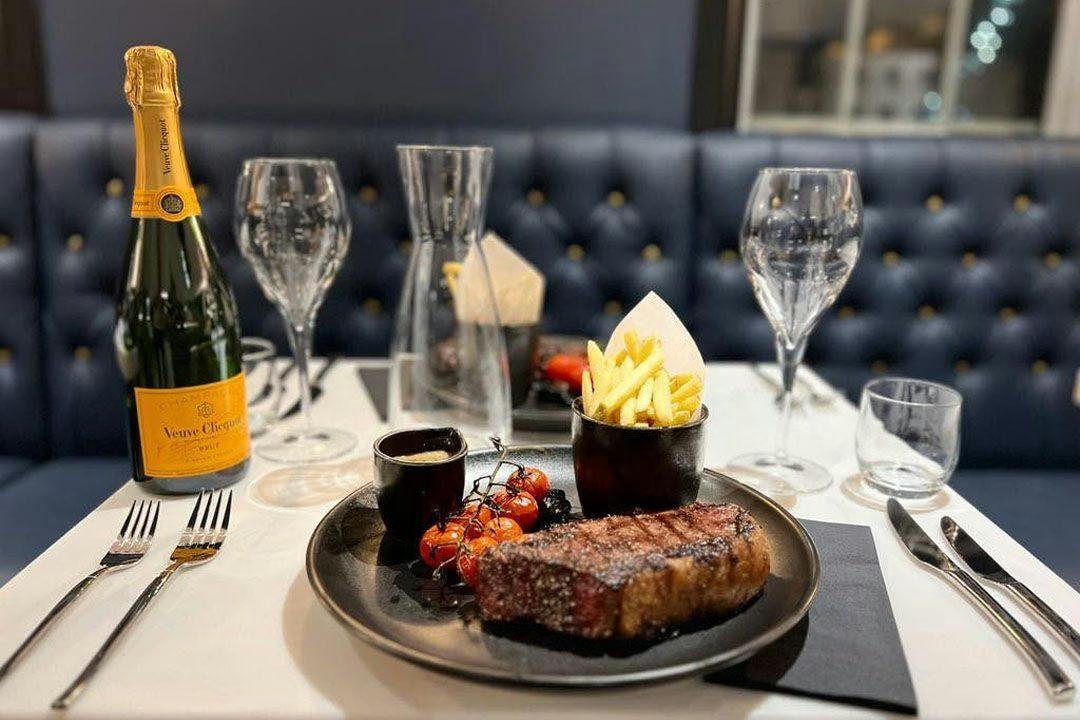 Bond Restaurant & Cocktail Bar