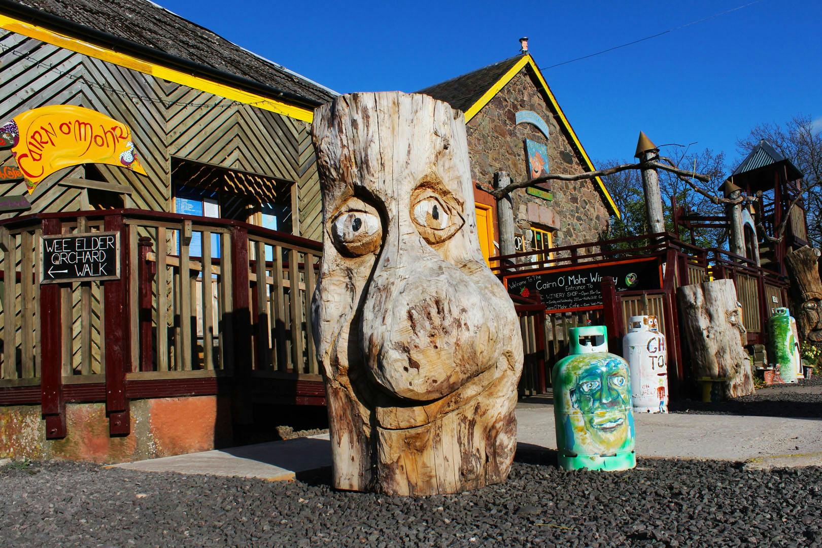 Cairn o' Mohr Winery