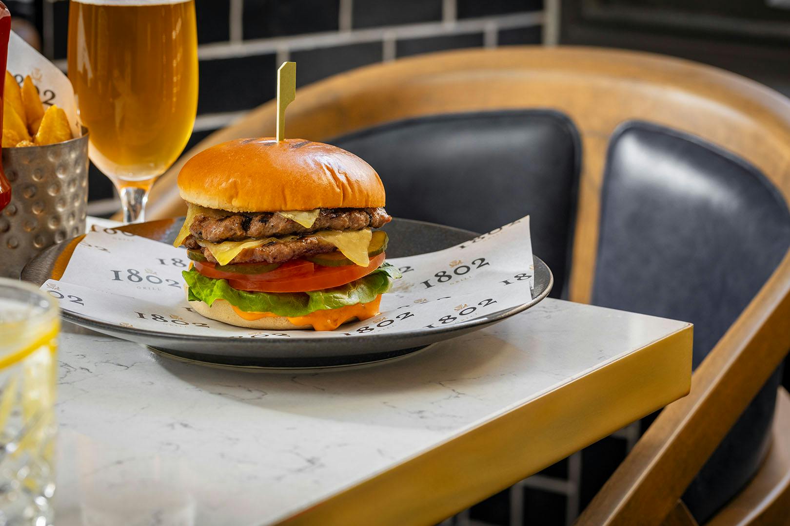 1802 Lounge & Grill