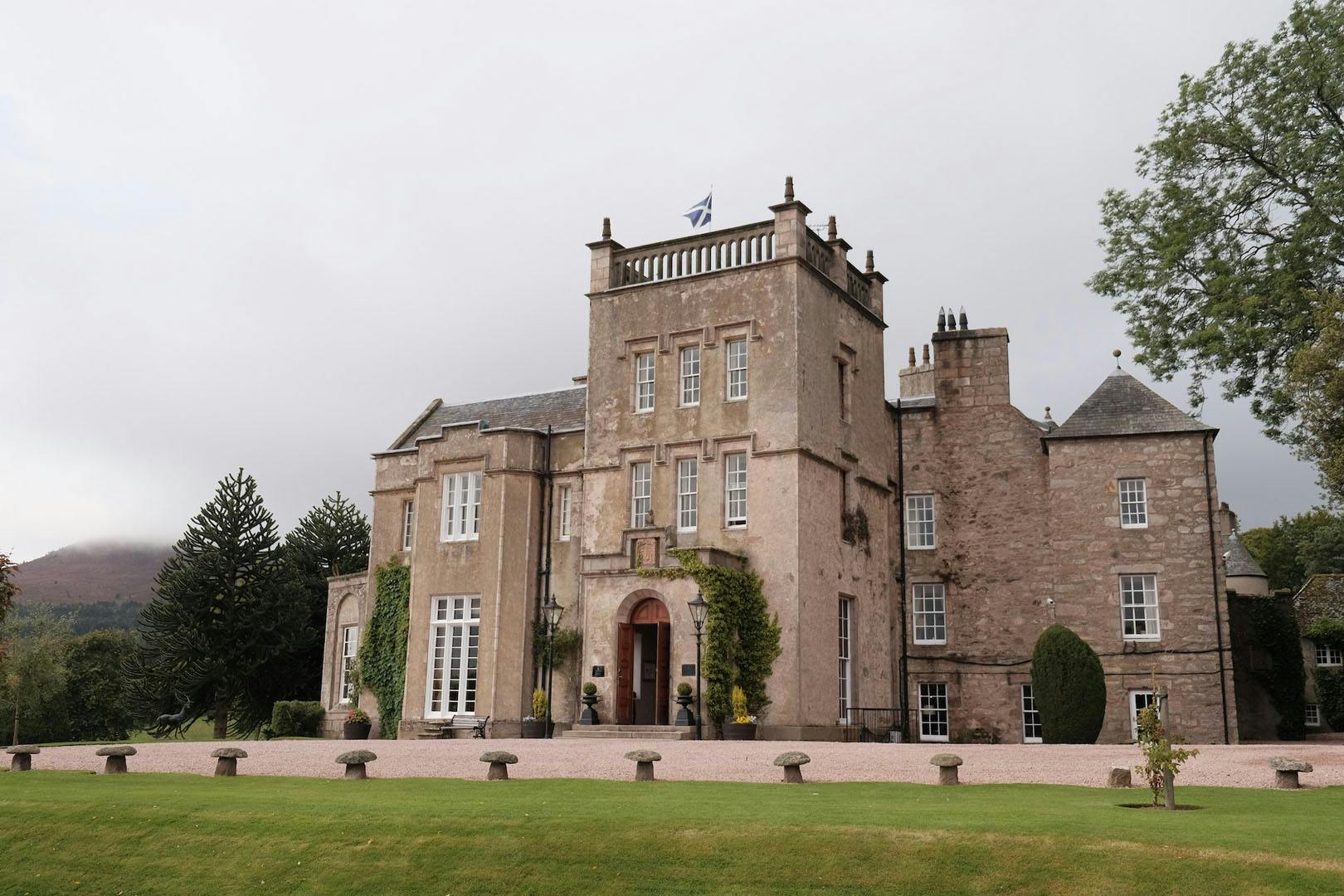 4* Macdonald Pittodrie House