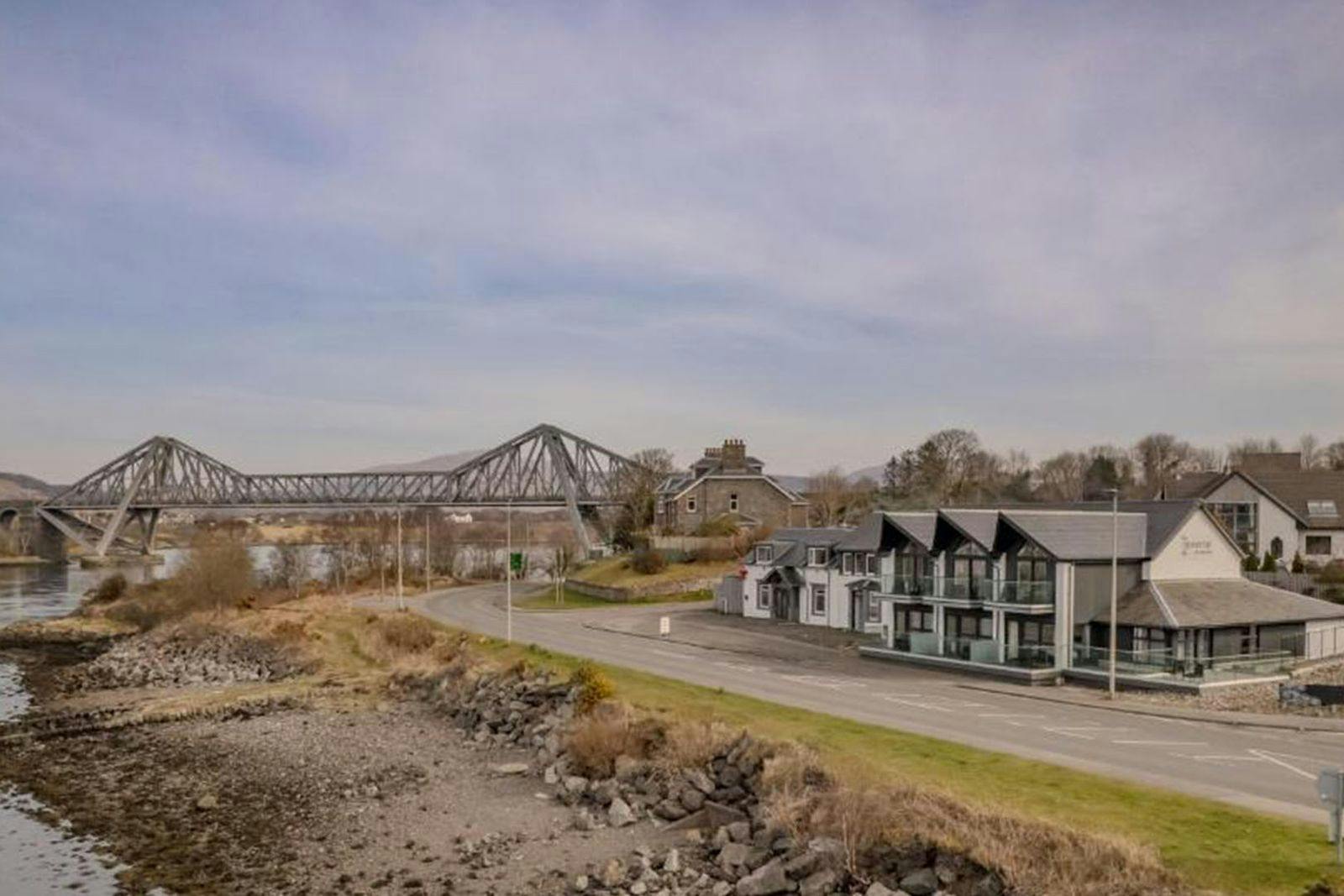 4* The Oyster Inn