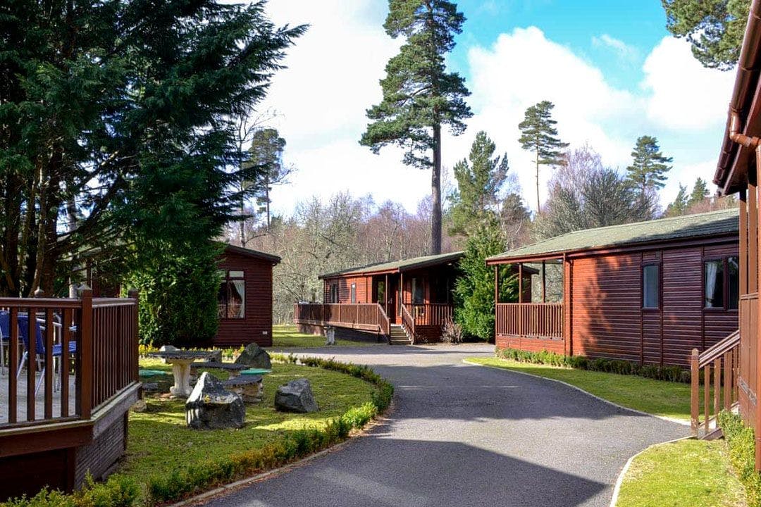 Loch Kinord Hotel & Lodges
