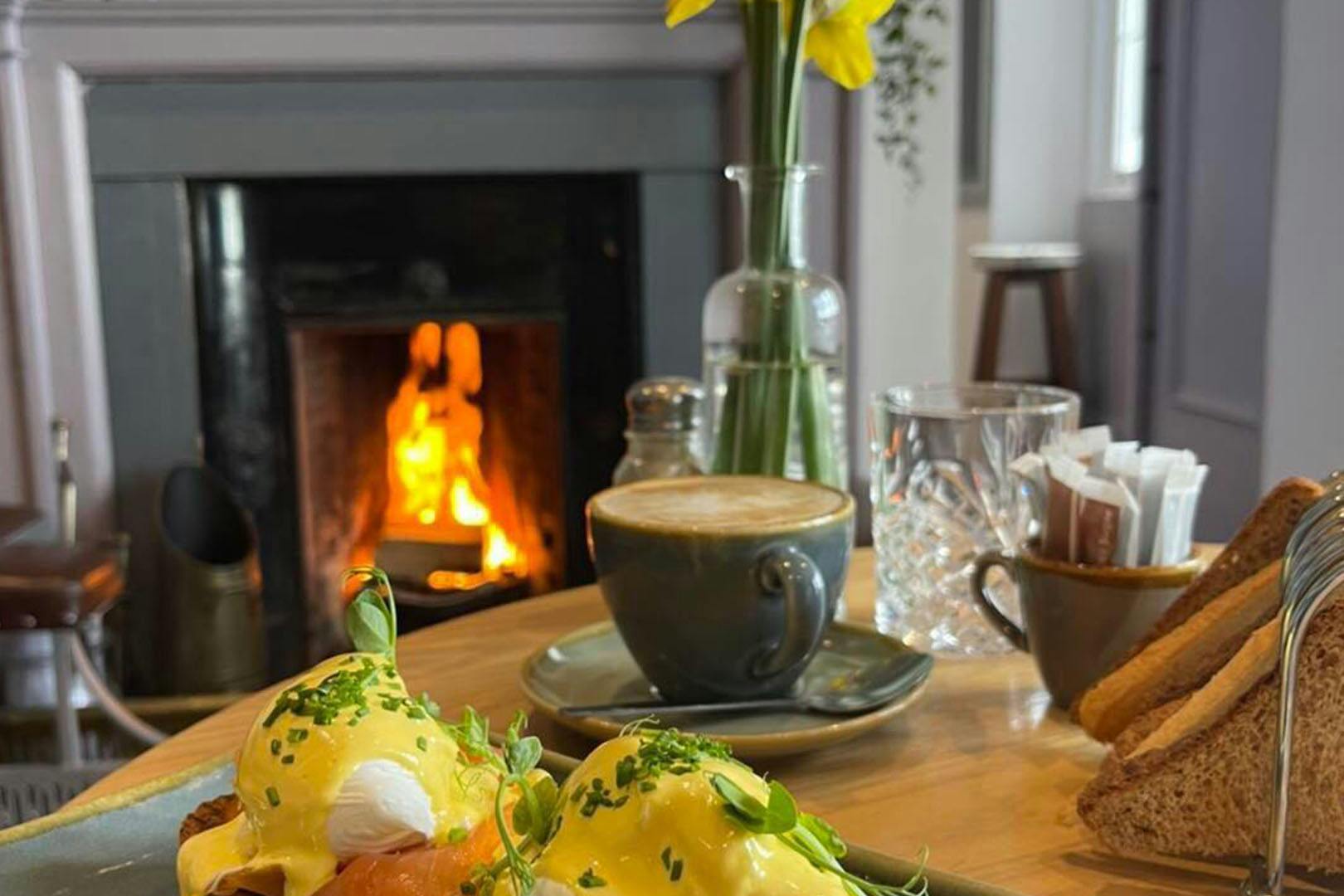 The Rocks Hotel & Restaurant