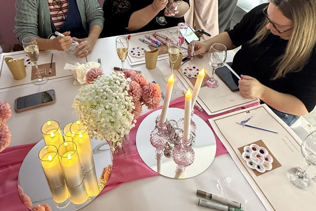 Paint & Sip at Little Luxe Lounge