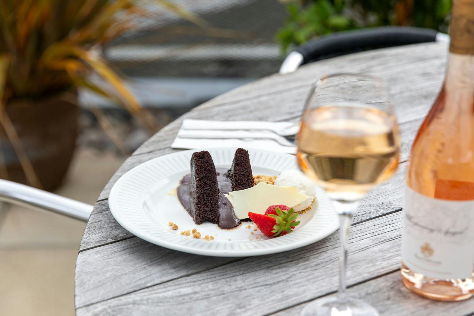 Scotts Bar & Restaurant