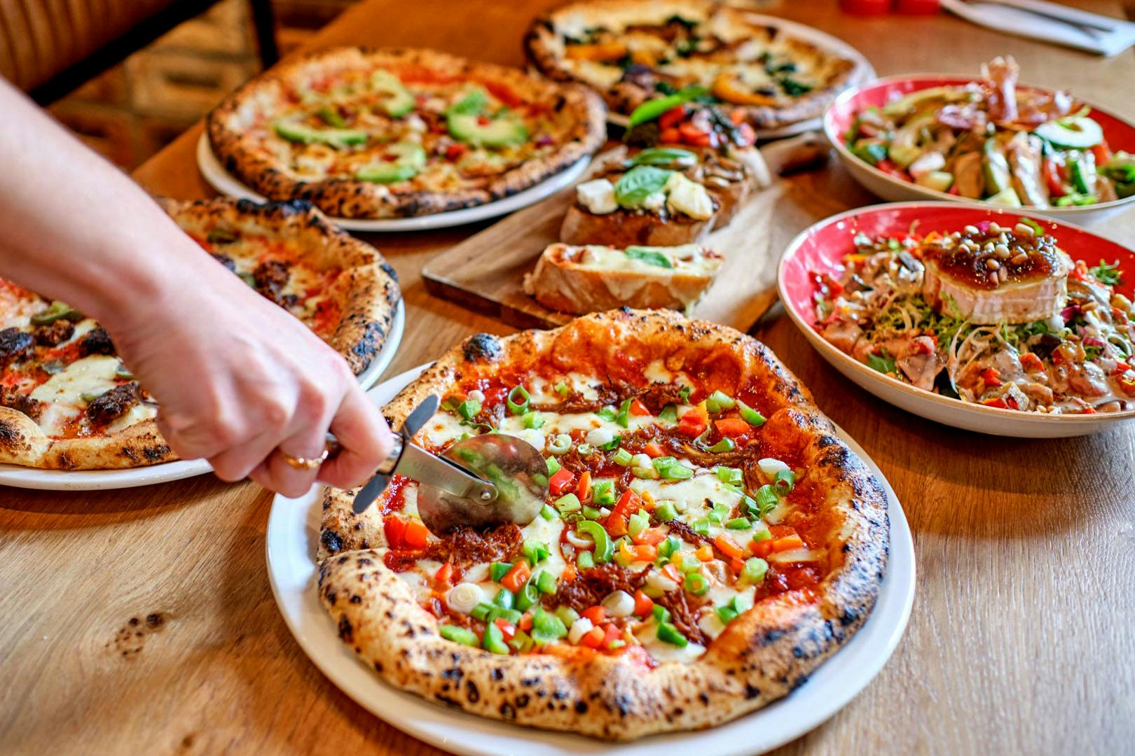 Mac's Pizzeria