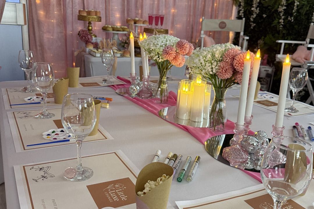 Paint & Sip at Little Luxe Lounge