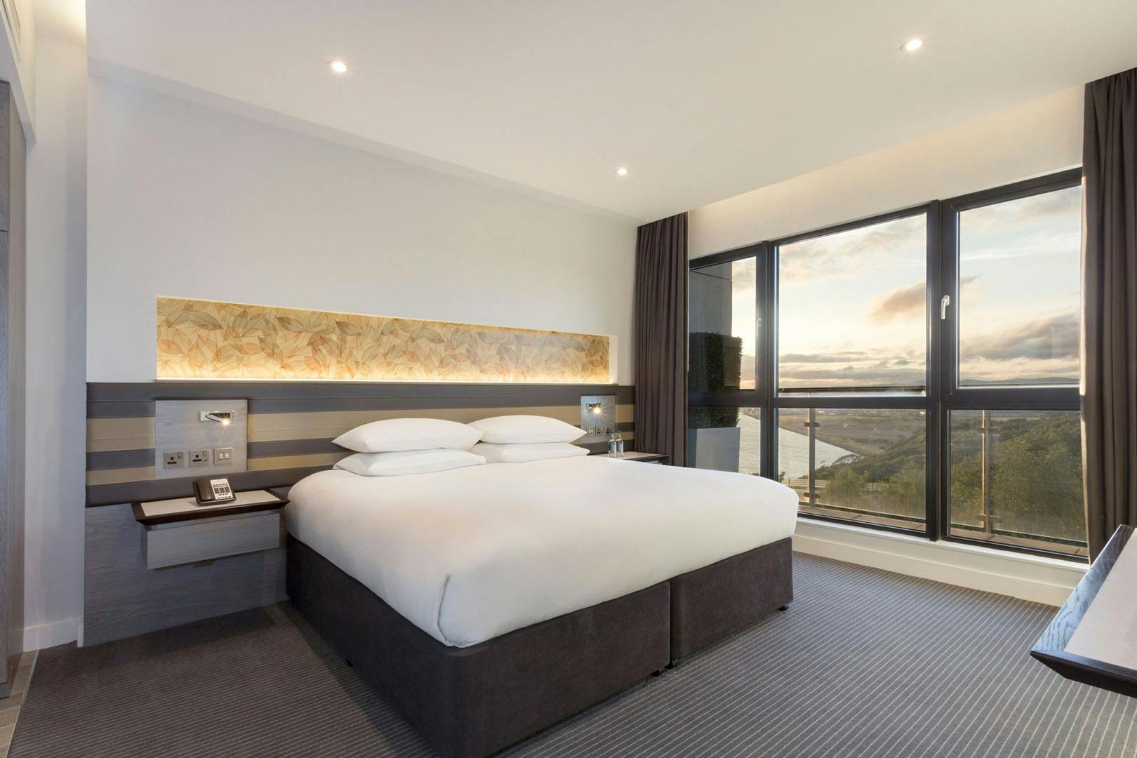 DoubleTree by Hilton – Queensferry Crossing