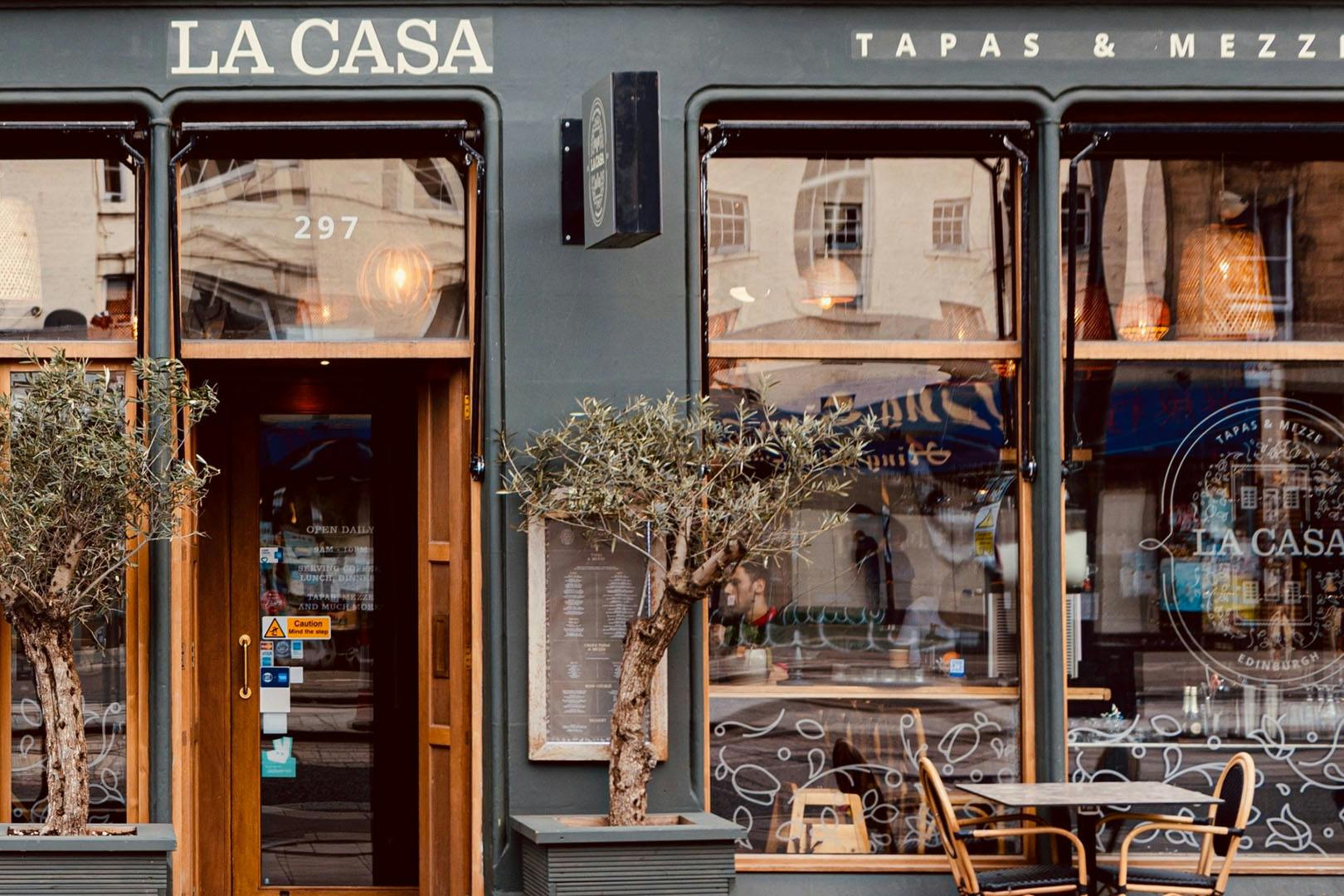 La Casa, Leith