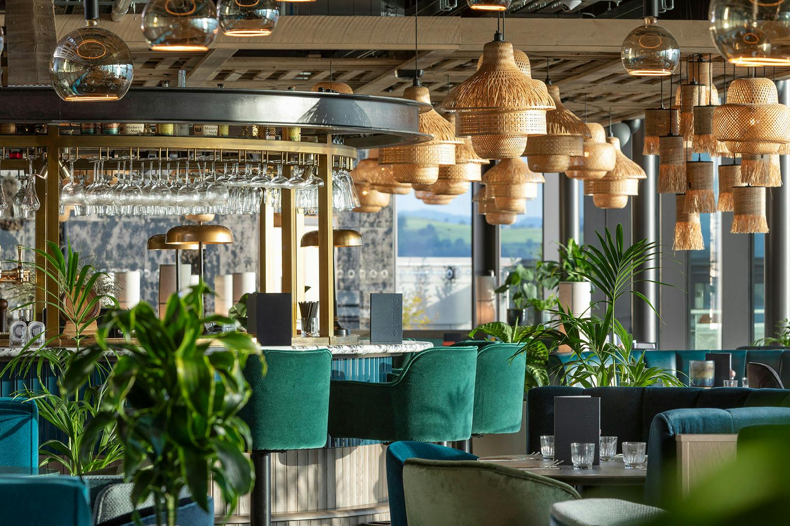 Scotts Bar & Restaurant