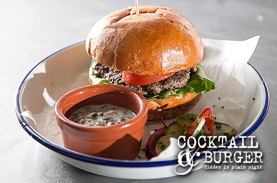 Cocktail & Burger