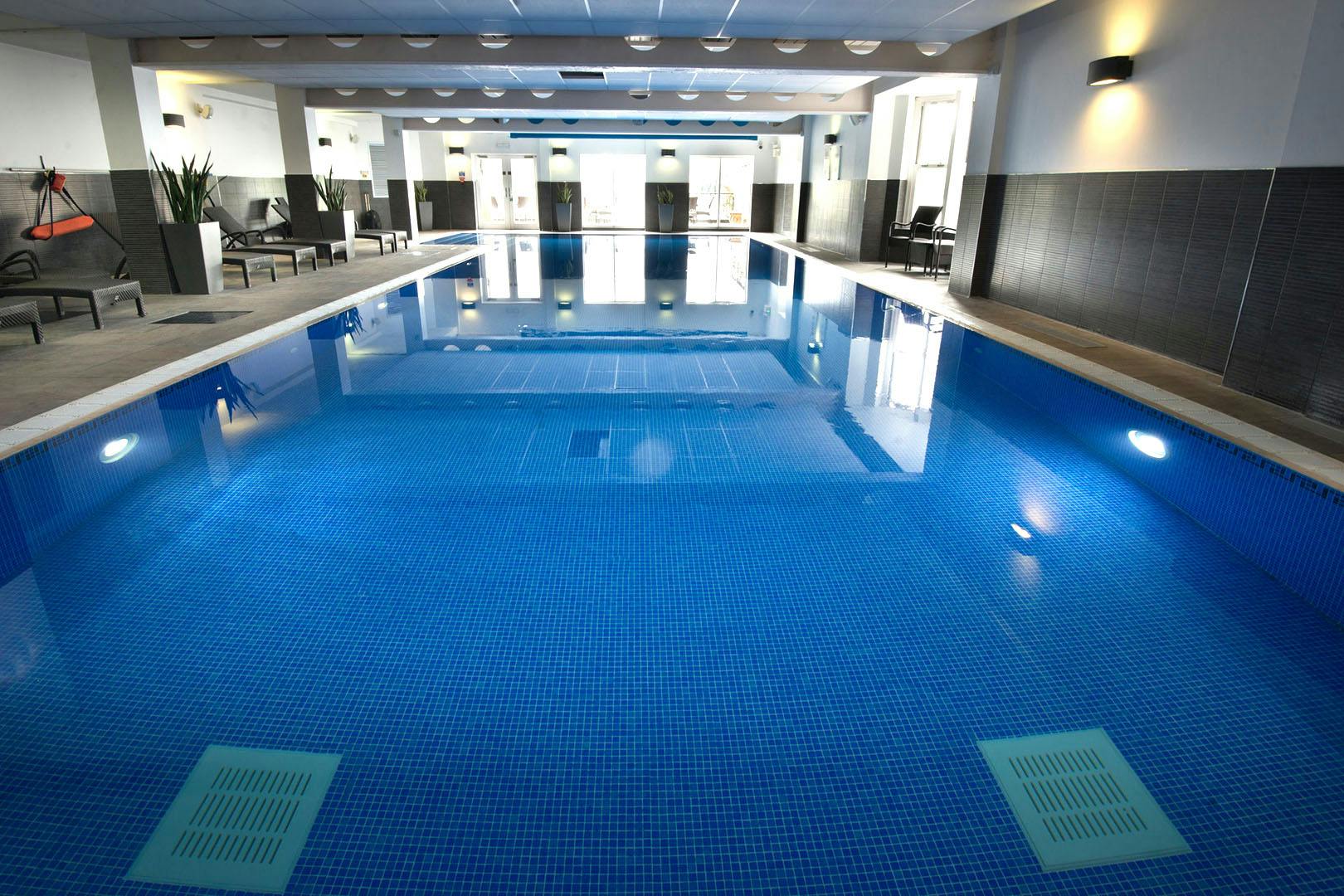 Macdonald Old England Hotel & Spa