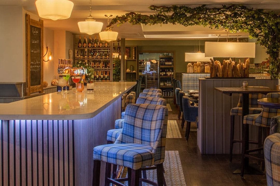 Riva Hotel & Restaurant