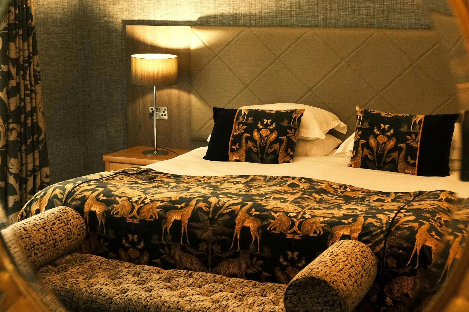 Craigmhor Lodge & Courtyard