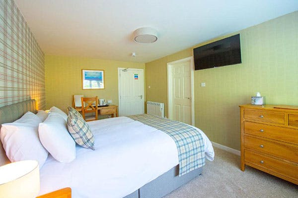 The Clachan Cottage Hotel