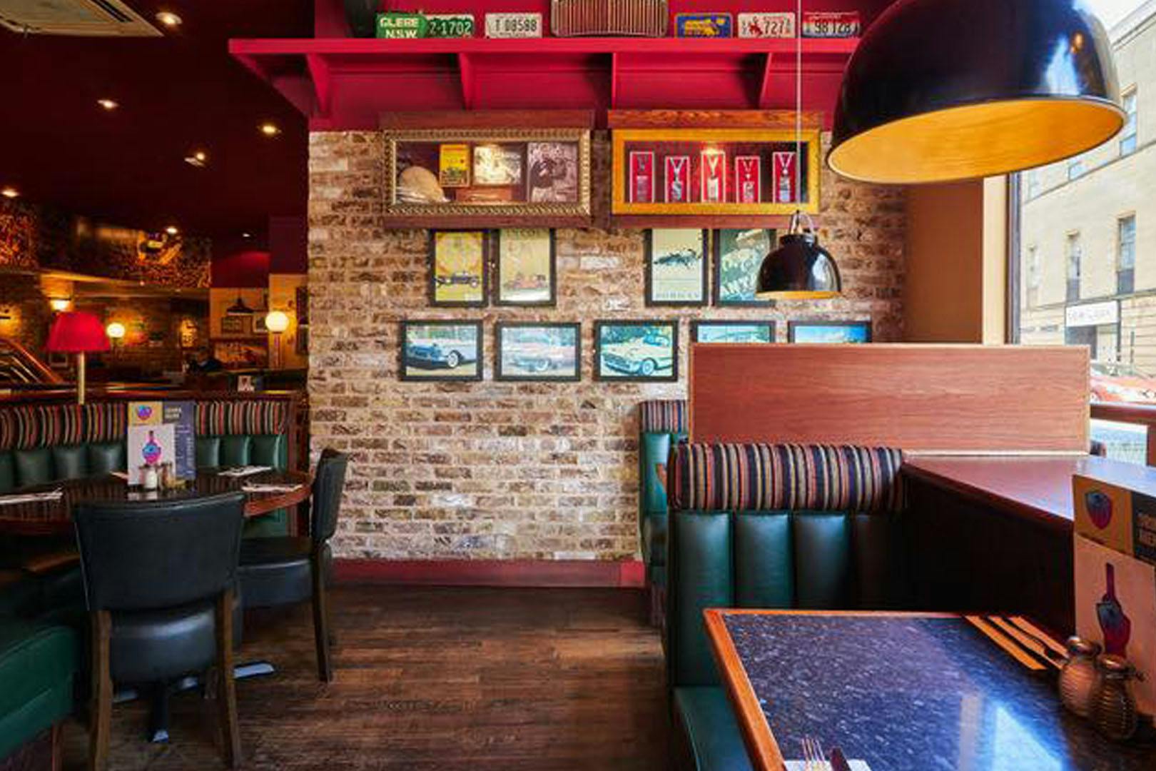 TJ's Restaurant & Bar