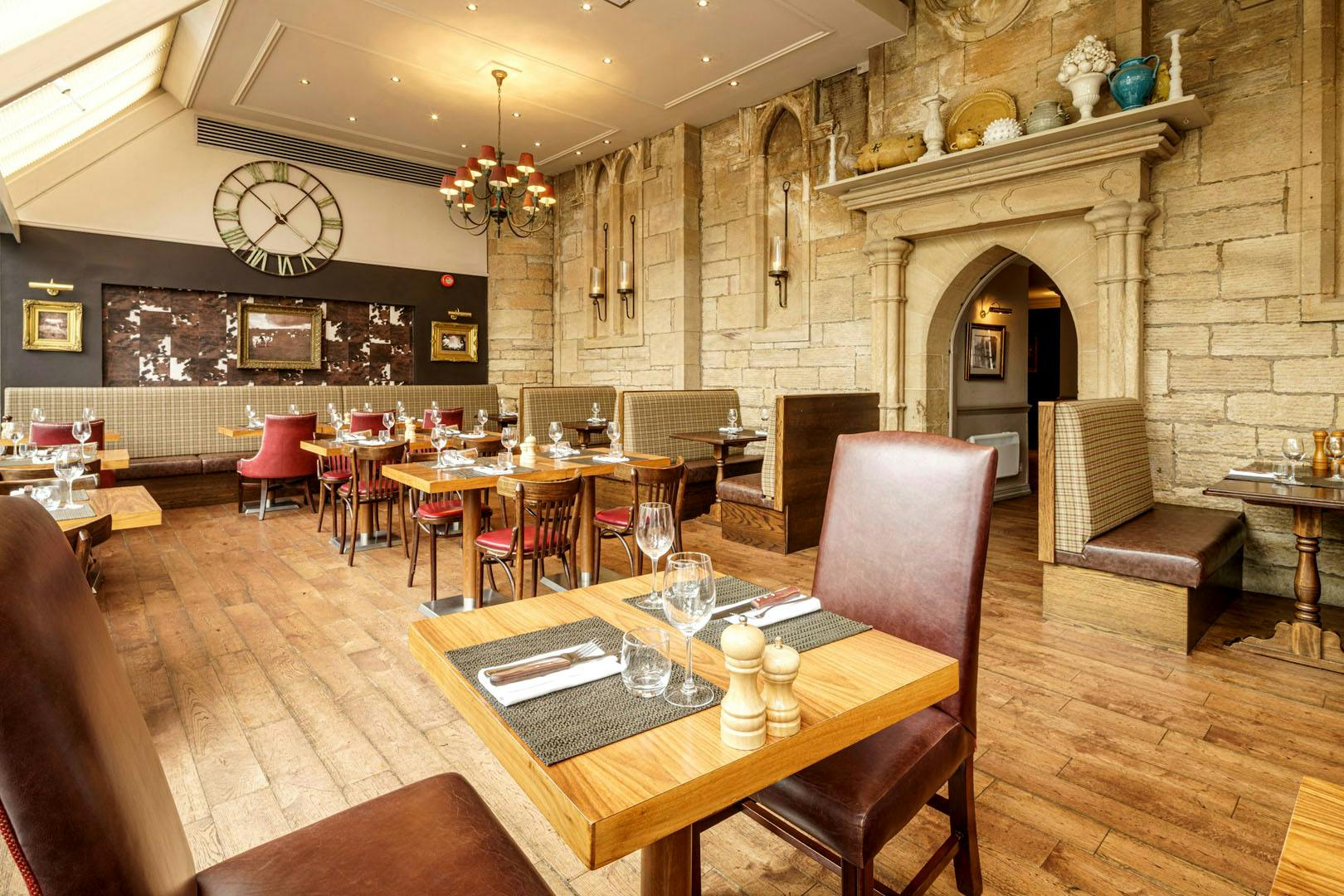 Tribute nights at 4* Macdonald Inchyra Hotel & Spa