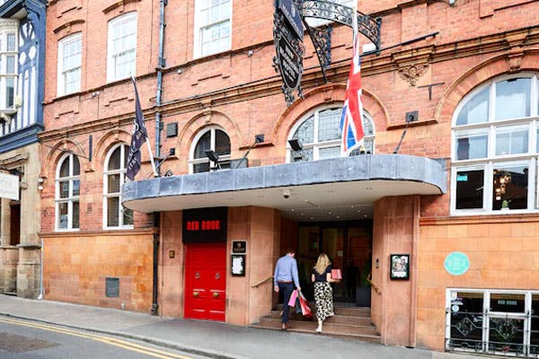 4* Macdonald New Blossoms Hotel