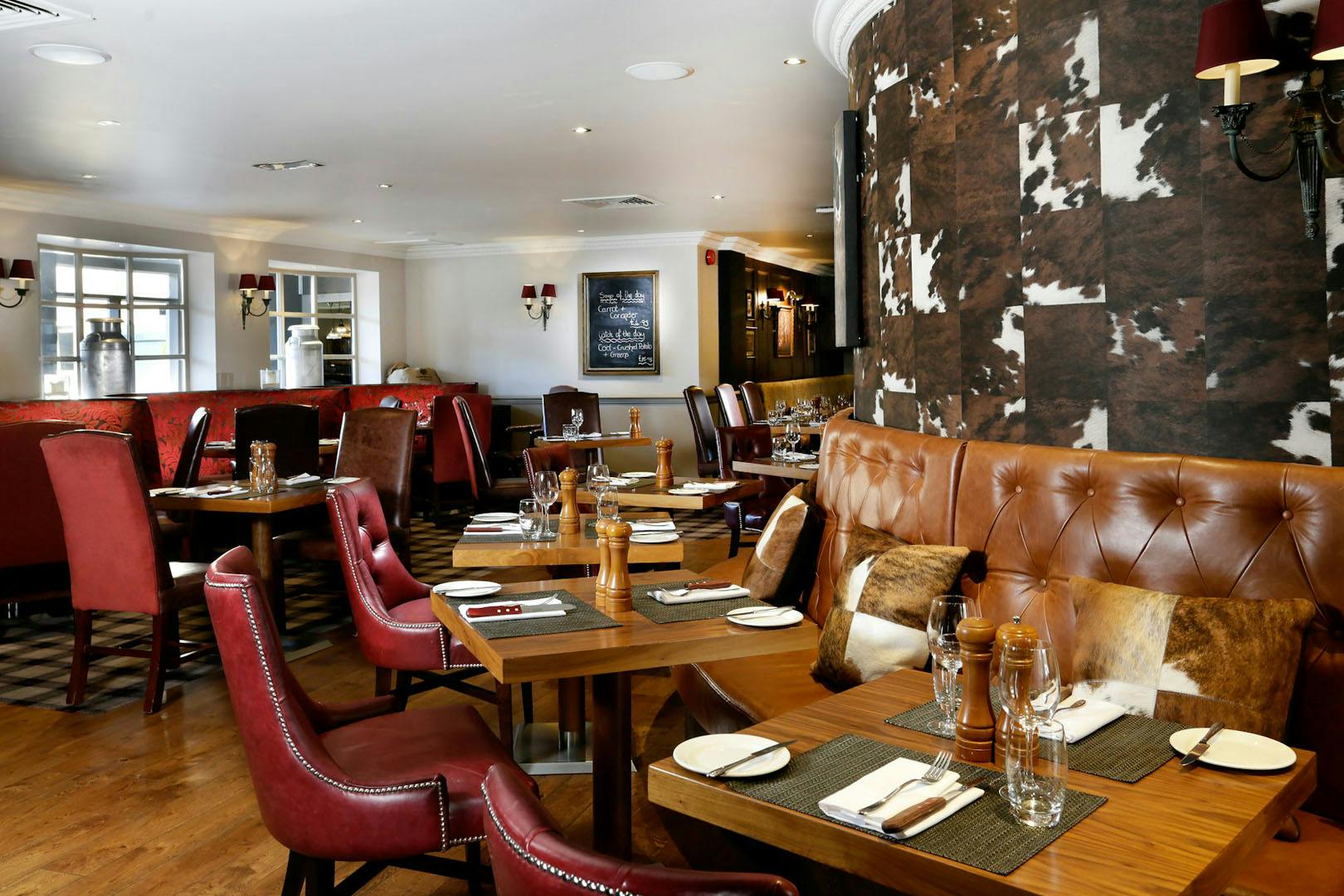 Tribute nights at 4* Macdonald Inchyra Hotel & Spa