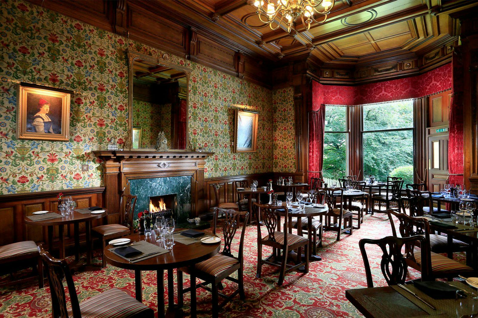4* Norwood Hall