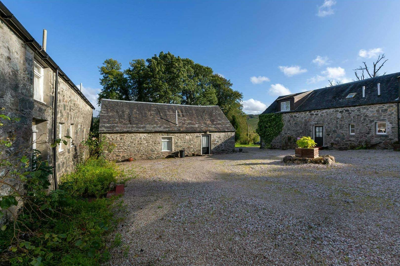 Killean Farmhouse & Cottages