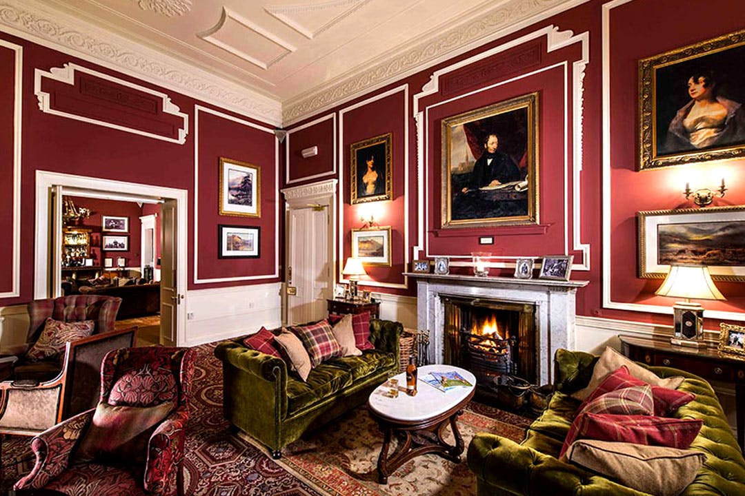 4* Thainstone House