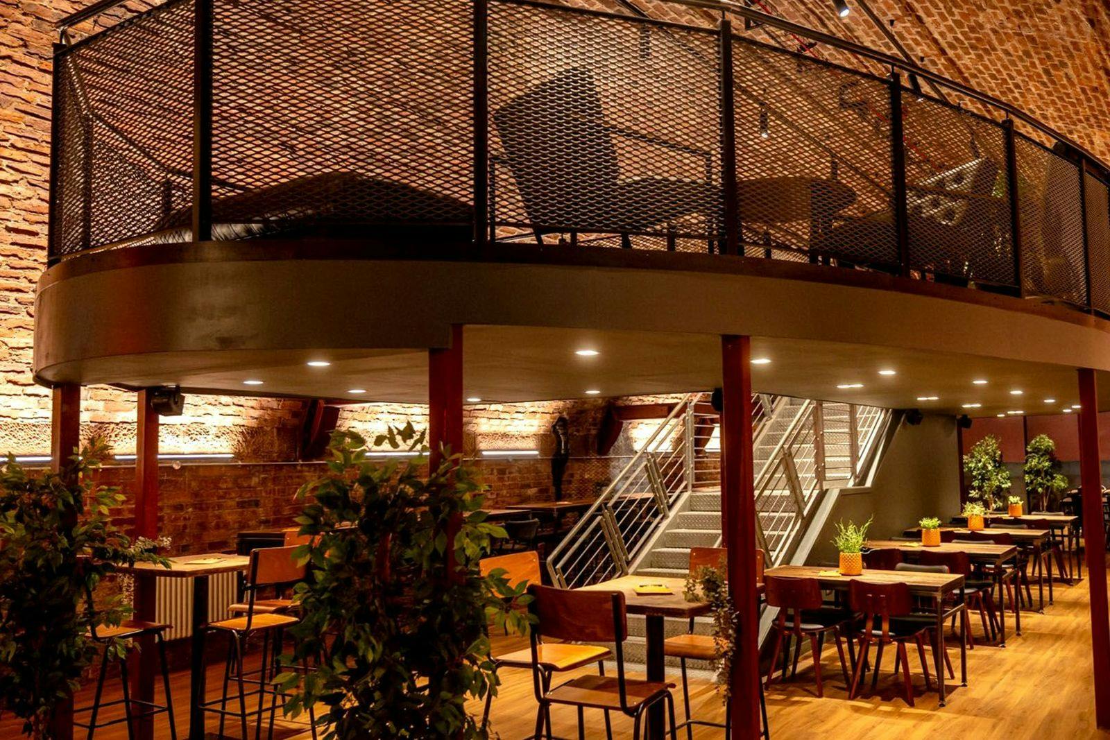 Platform, Beer School