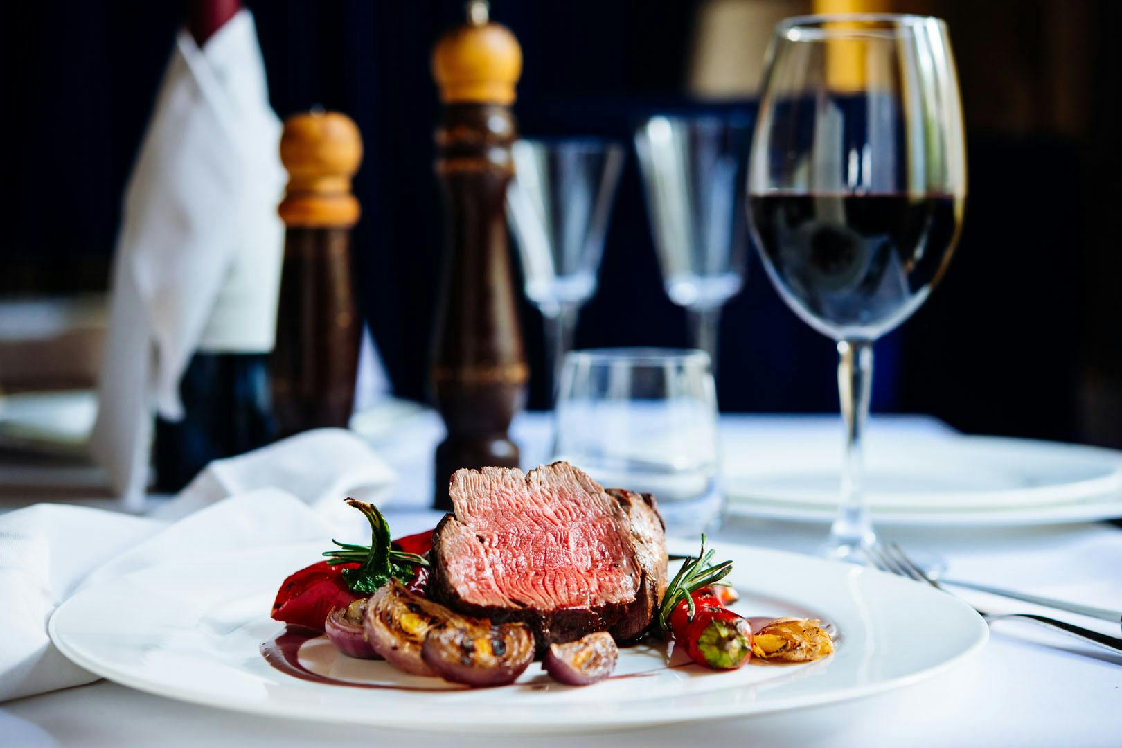 Edward's Bar & Restaurant