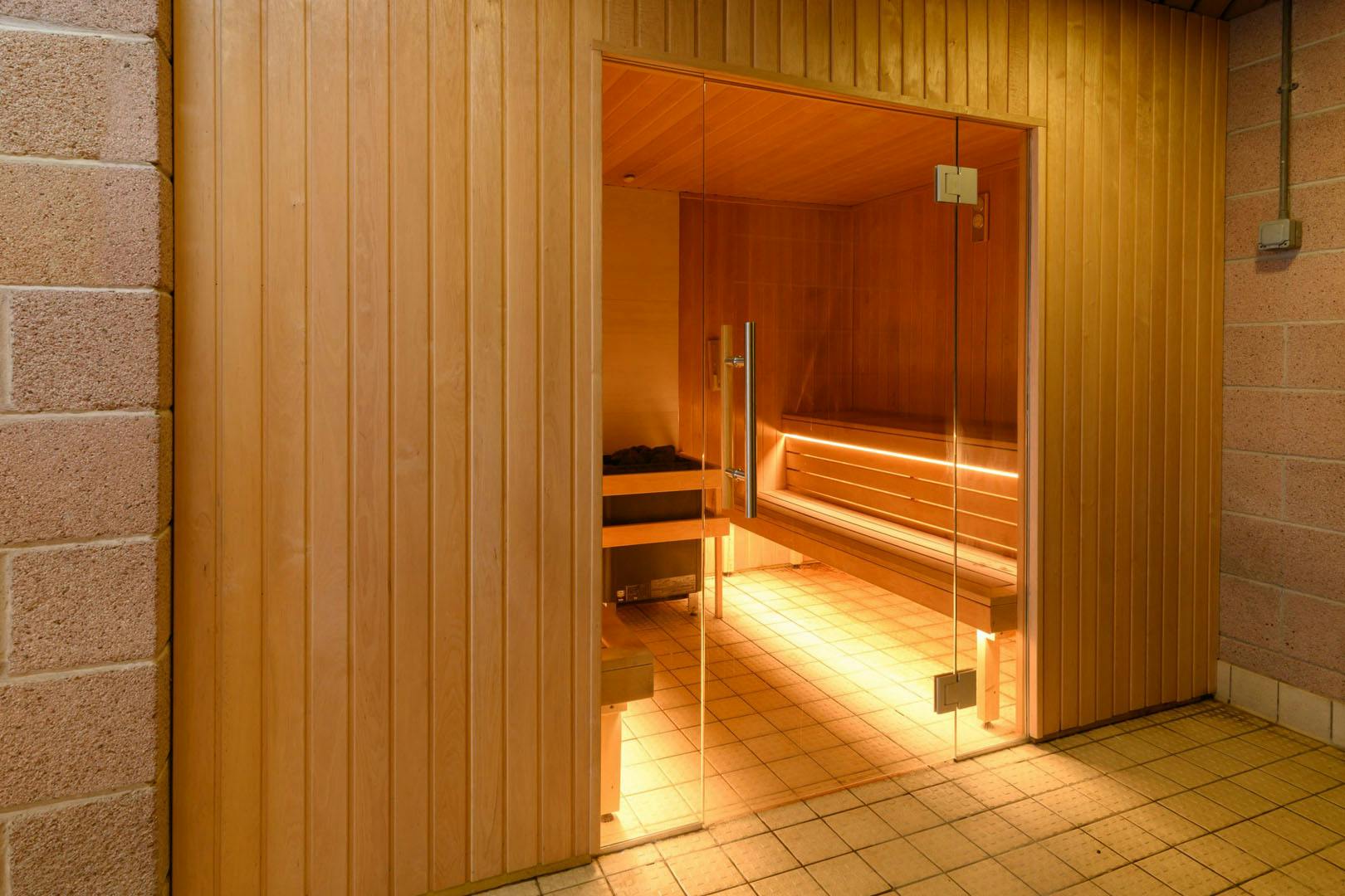 4* Glynhill Hotel & Spa