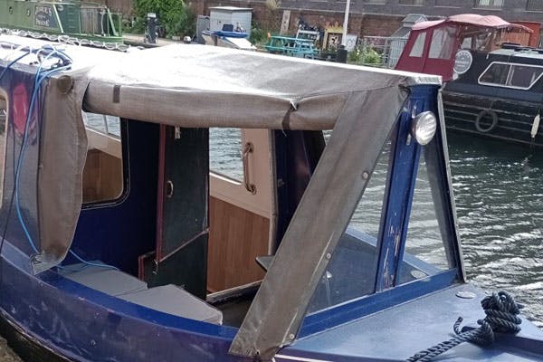 Re-Union Canal Boats