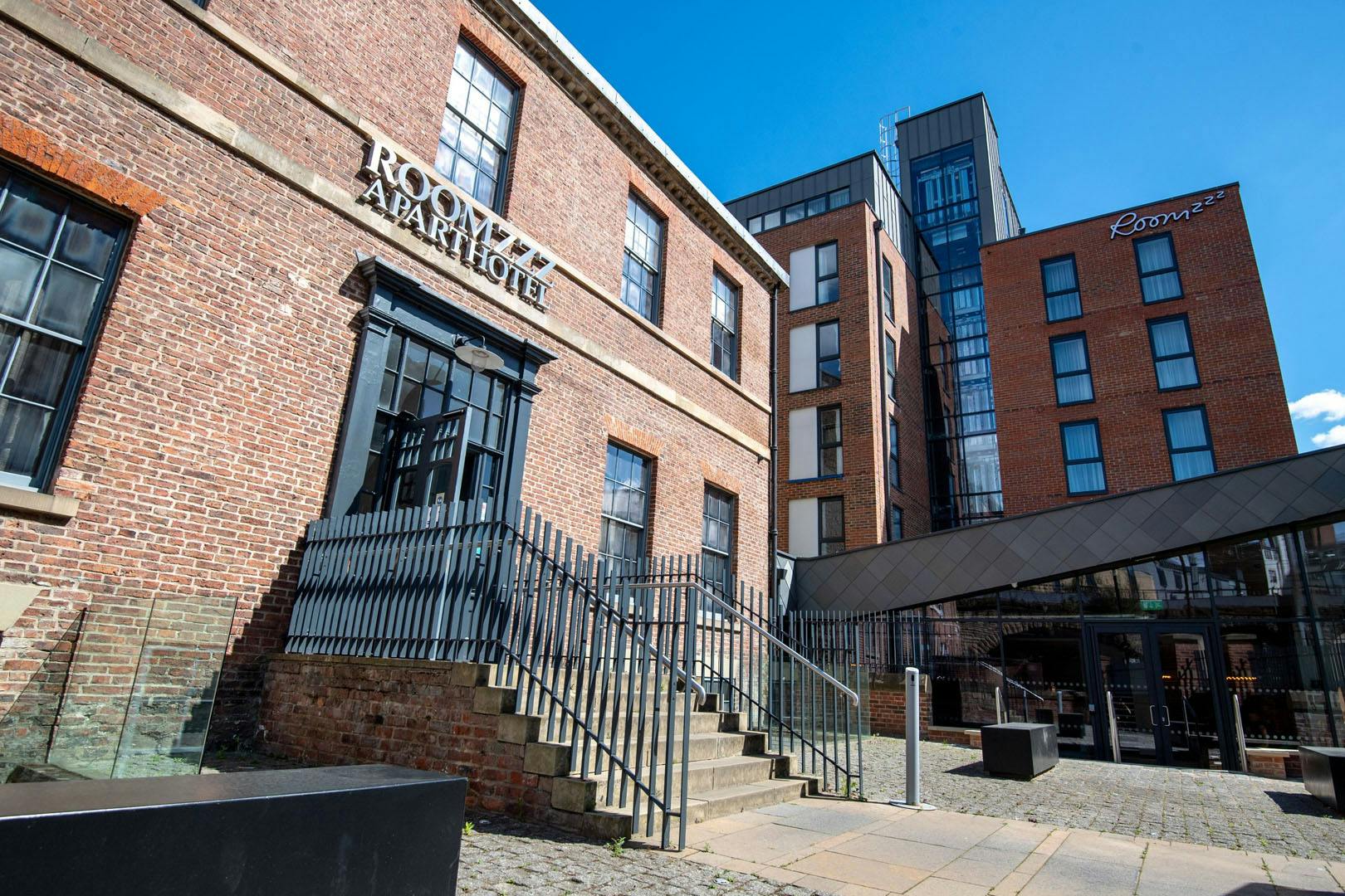 Roomzzz Newcastle