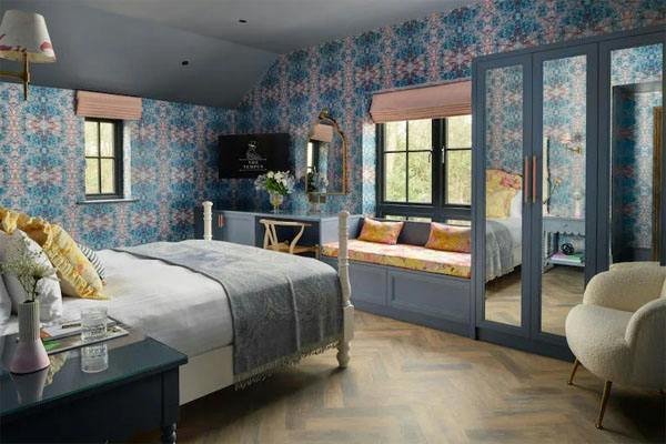 4* The Tempus