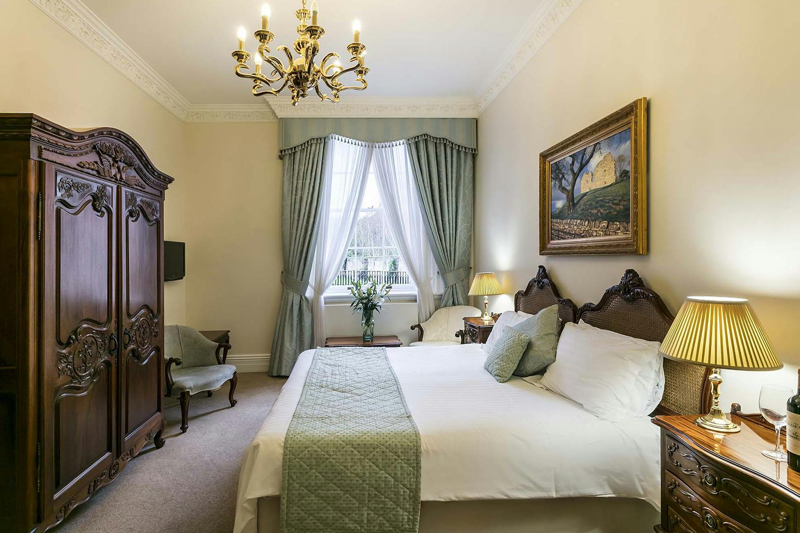 4* Doxford Hall
