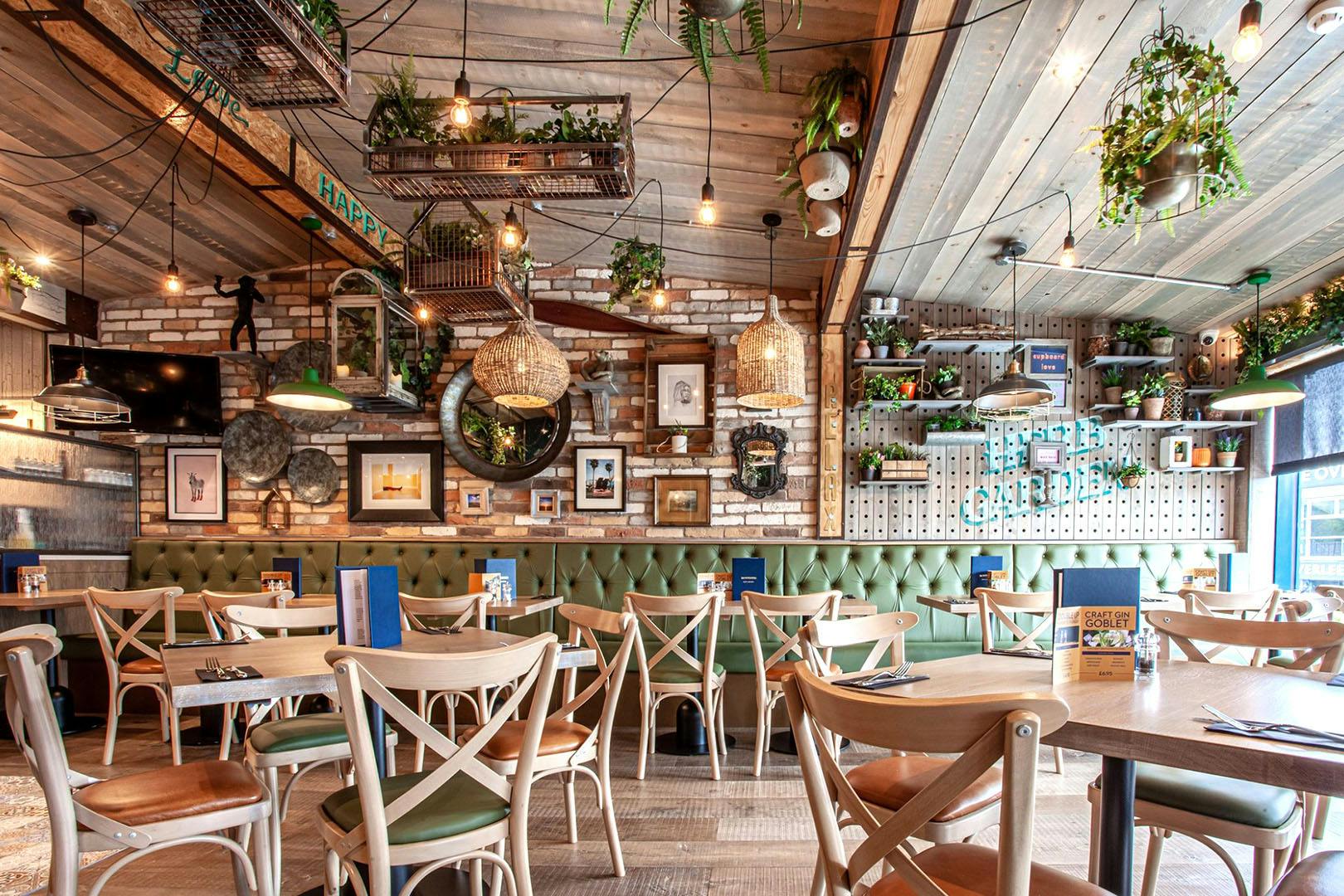 Monteiths Bar & Bistro