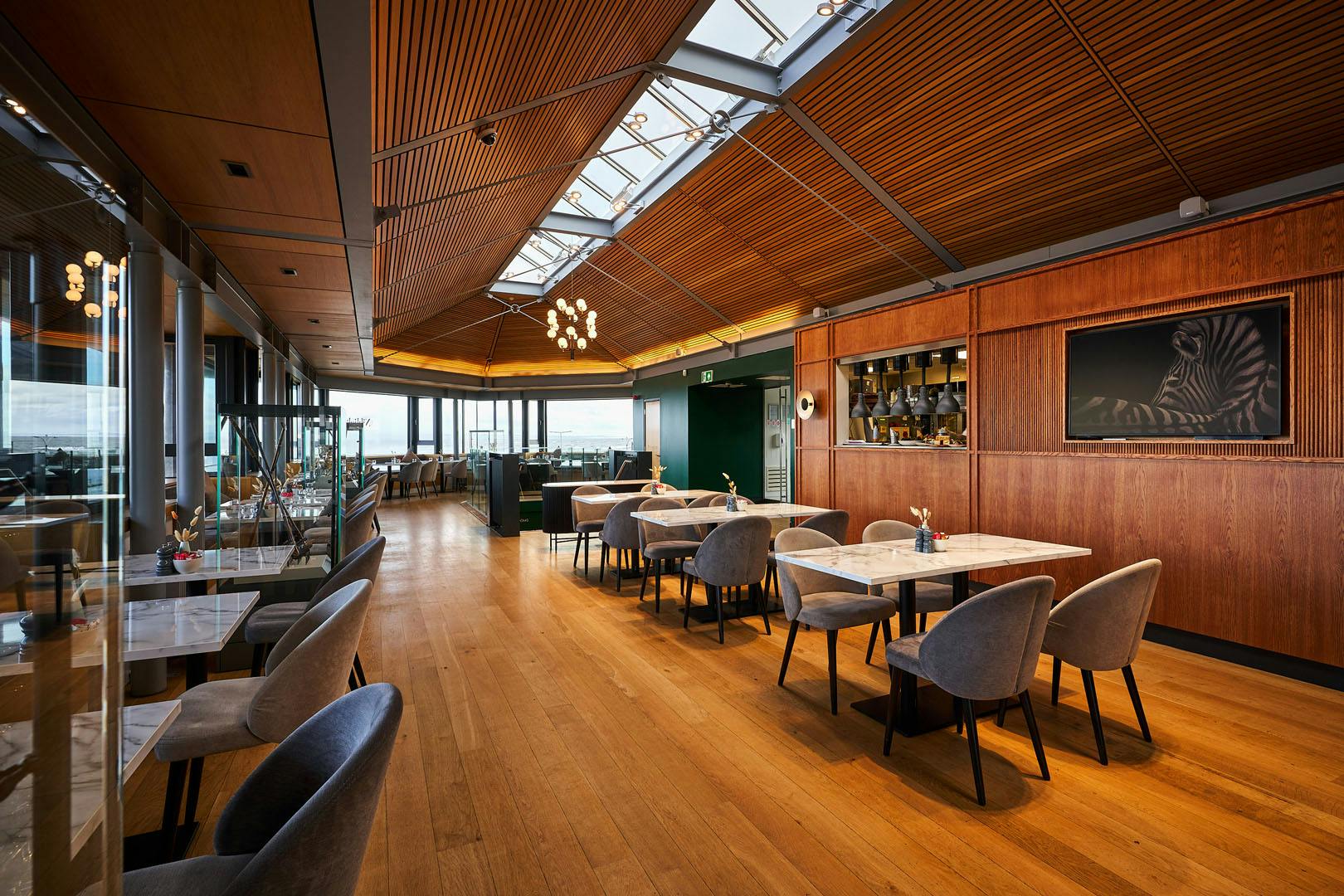 The Niblick Restaurant & Bar