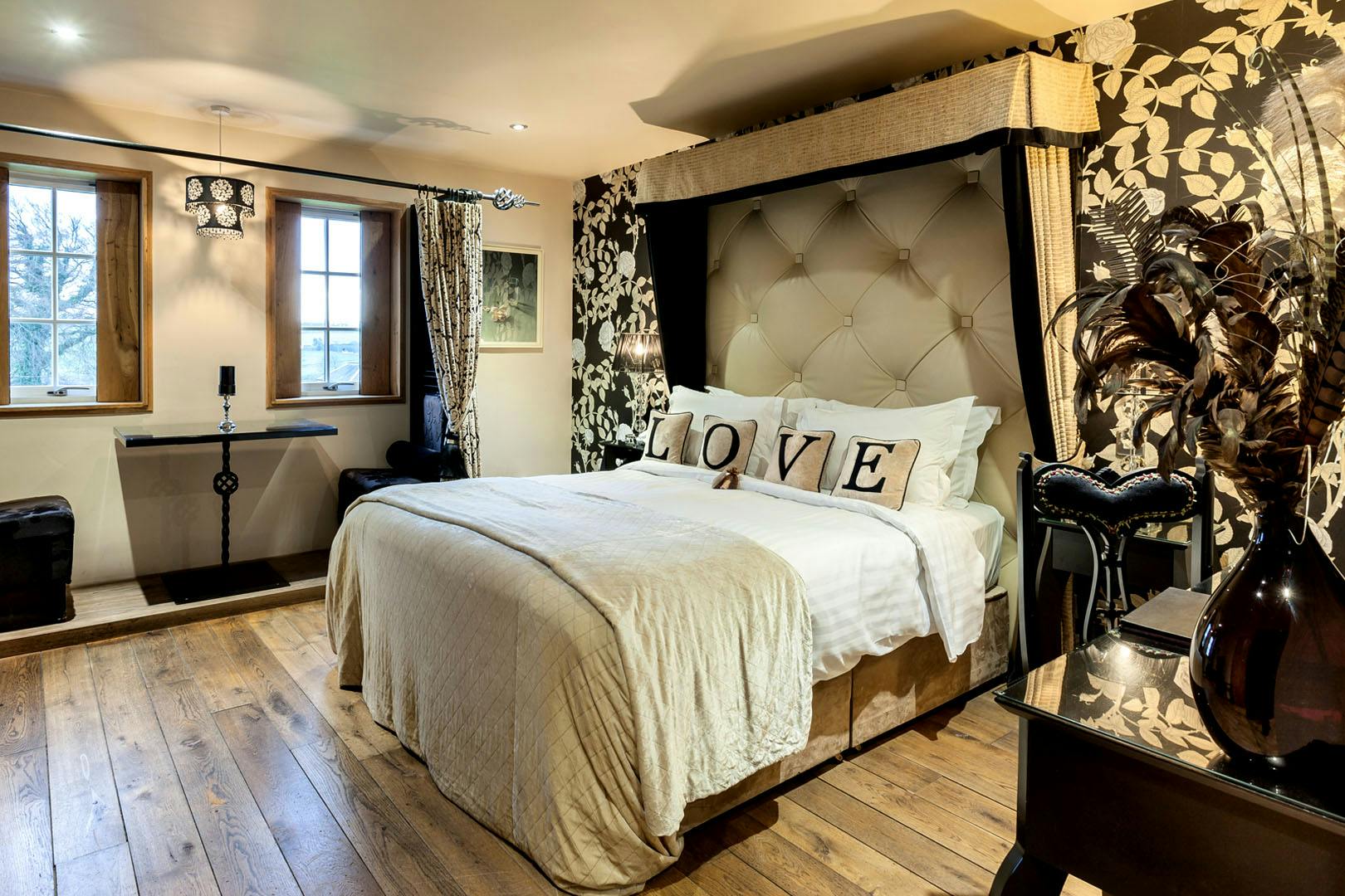 Glenskirlie Castle Hotel