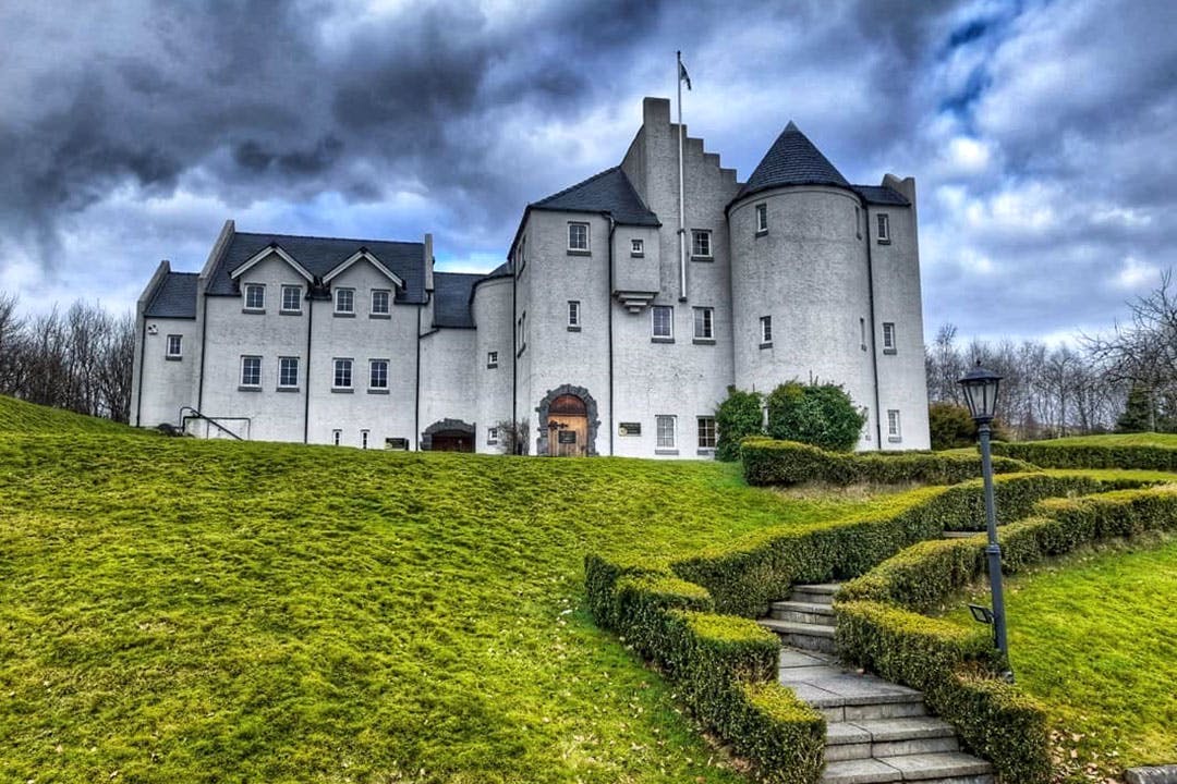 Glenskirlie Castle Hotel