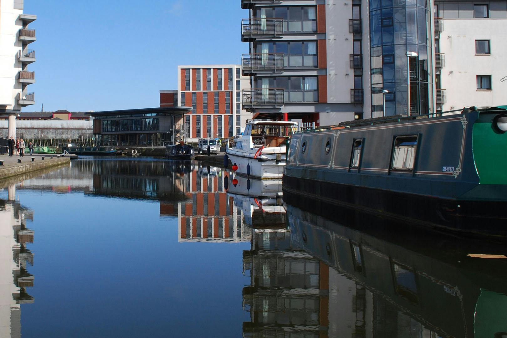 Re-Union Canal Boats